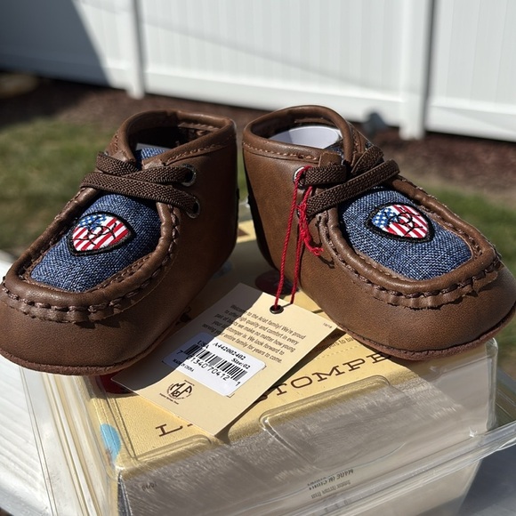 Ariat Lil’ Stompers USA Spitfire, American Flag Ariat logo,easy on/off booties - Picture 7 of 10